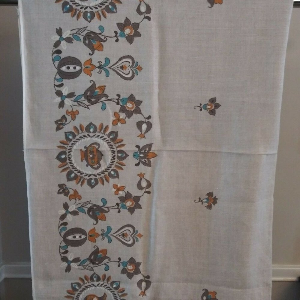 Vintage | Boho Tablecloth Floral Pears Hearts